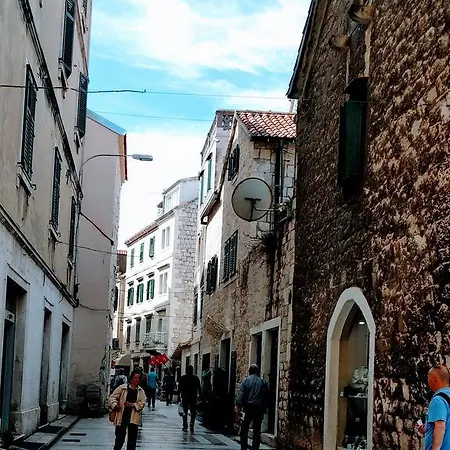 Sheriff Of The City 3* Split